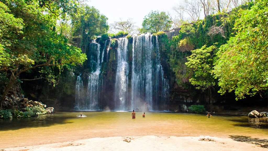 Costa Rica Guanacaste showing Llanos de Cortez Waterfall